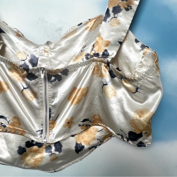 SHEIN rose print corset top - Picture 4 of 5